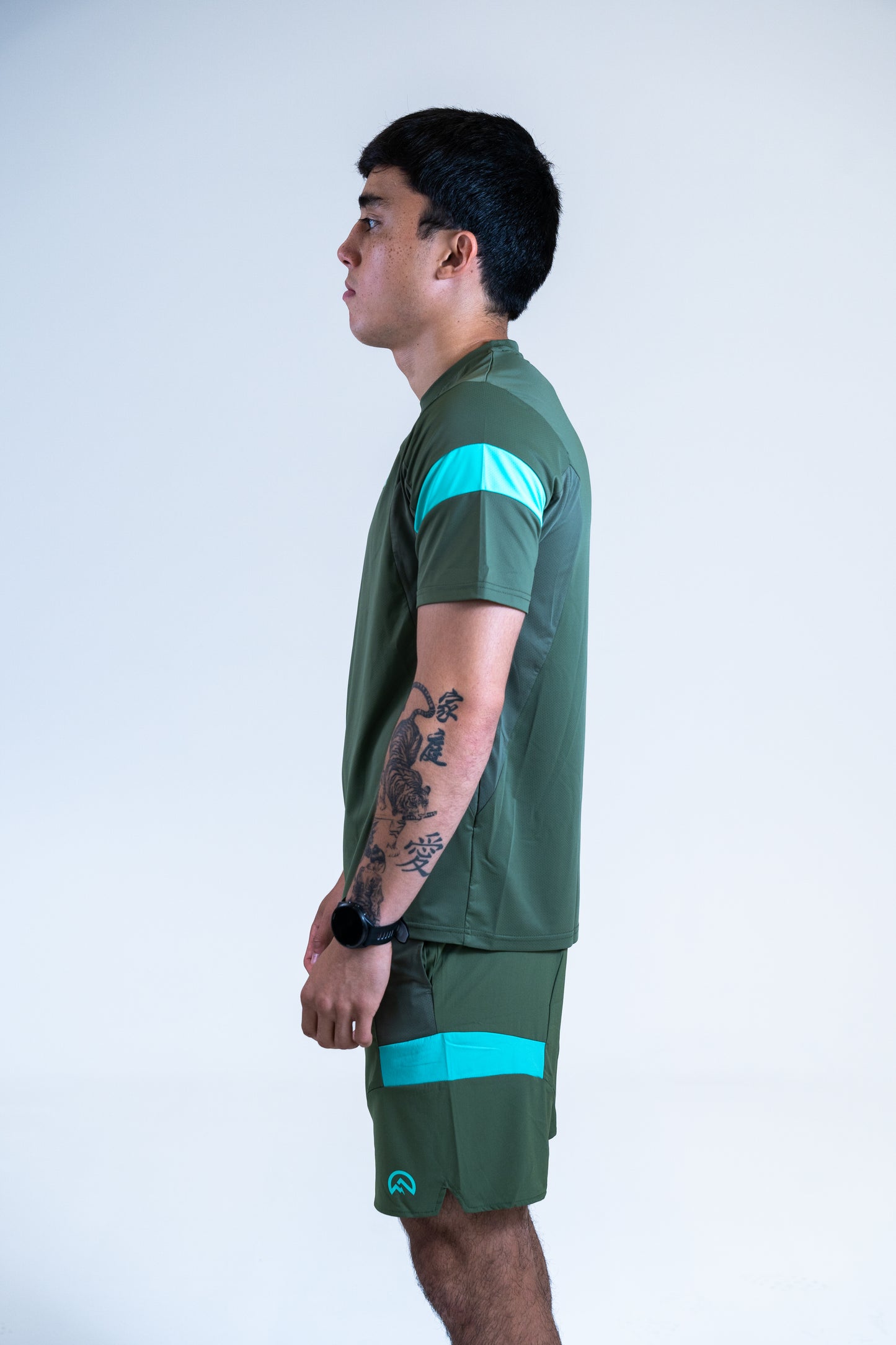 SS25 Curve Shorts - Khaki/Alkaline