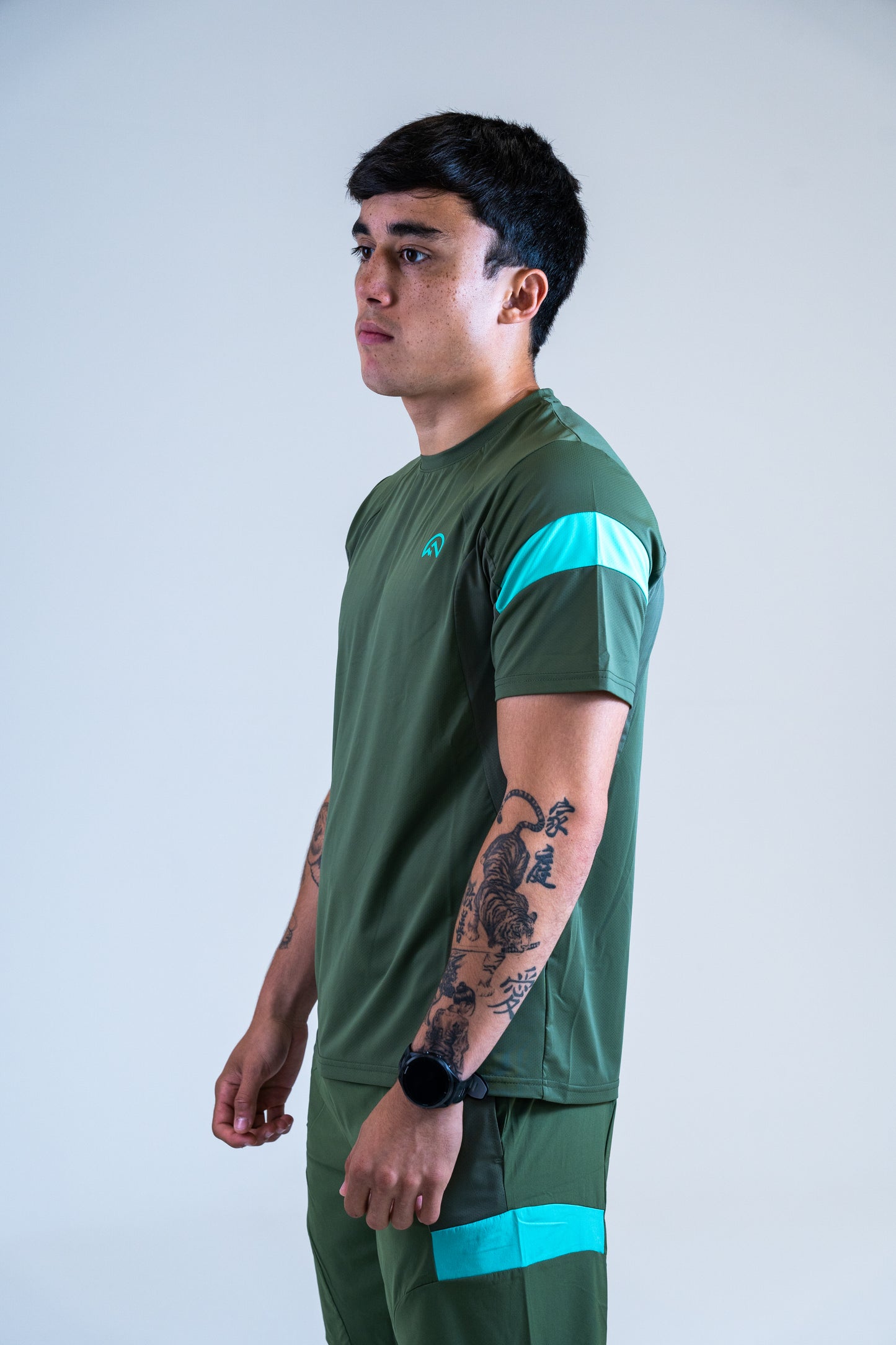 SS25 Curve Shorts - Khaki/Alkaline