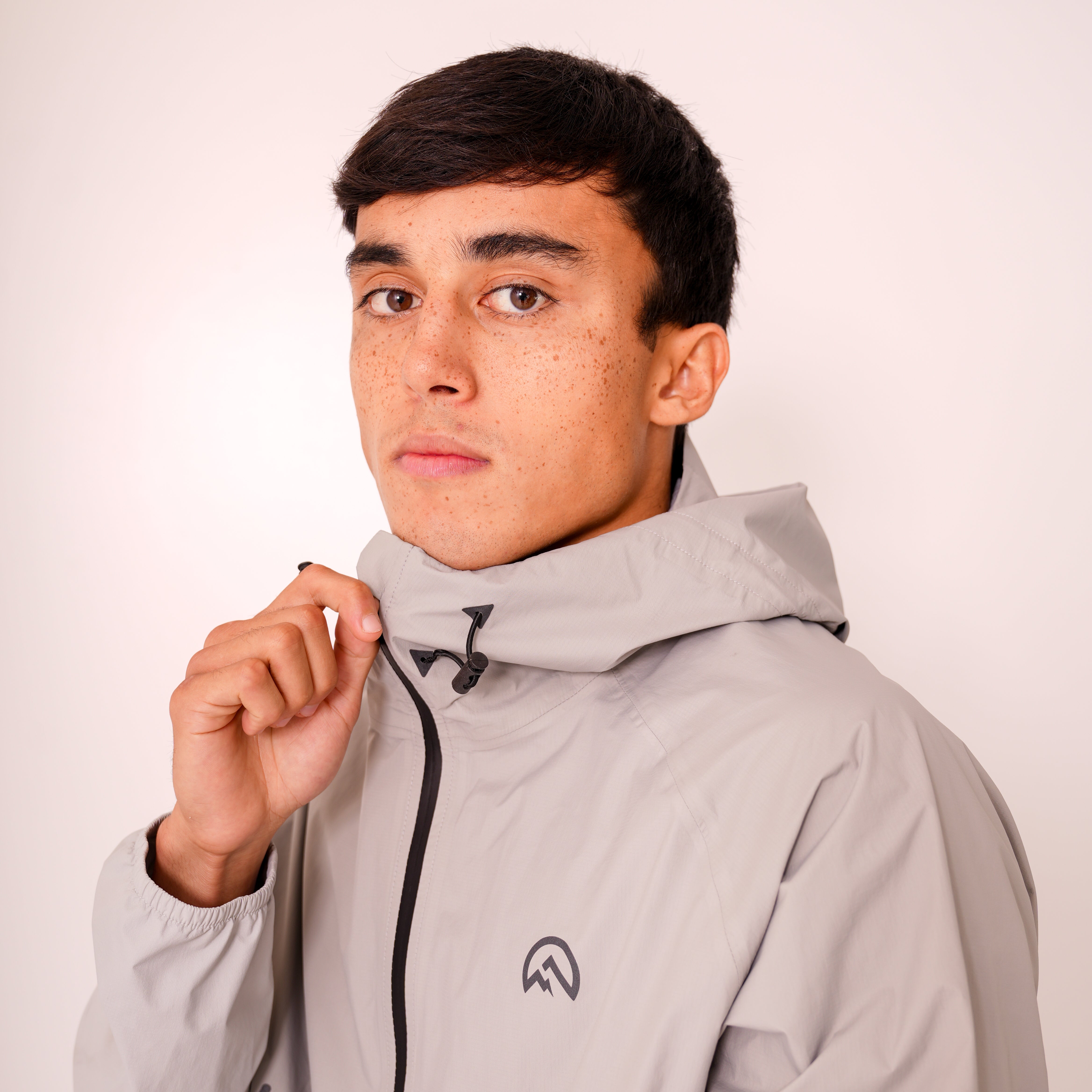 SS26 Waterproof Madge Jacket - Light Grey/Concrete/Silver – Flux