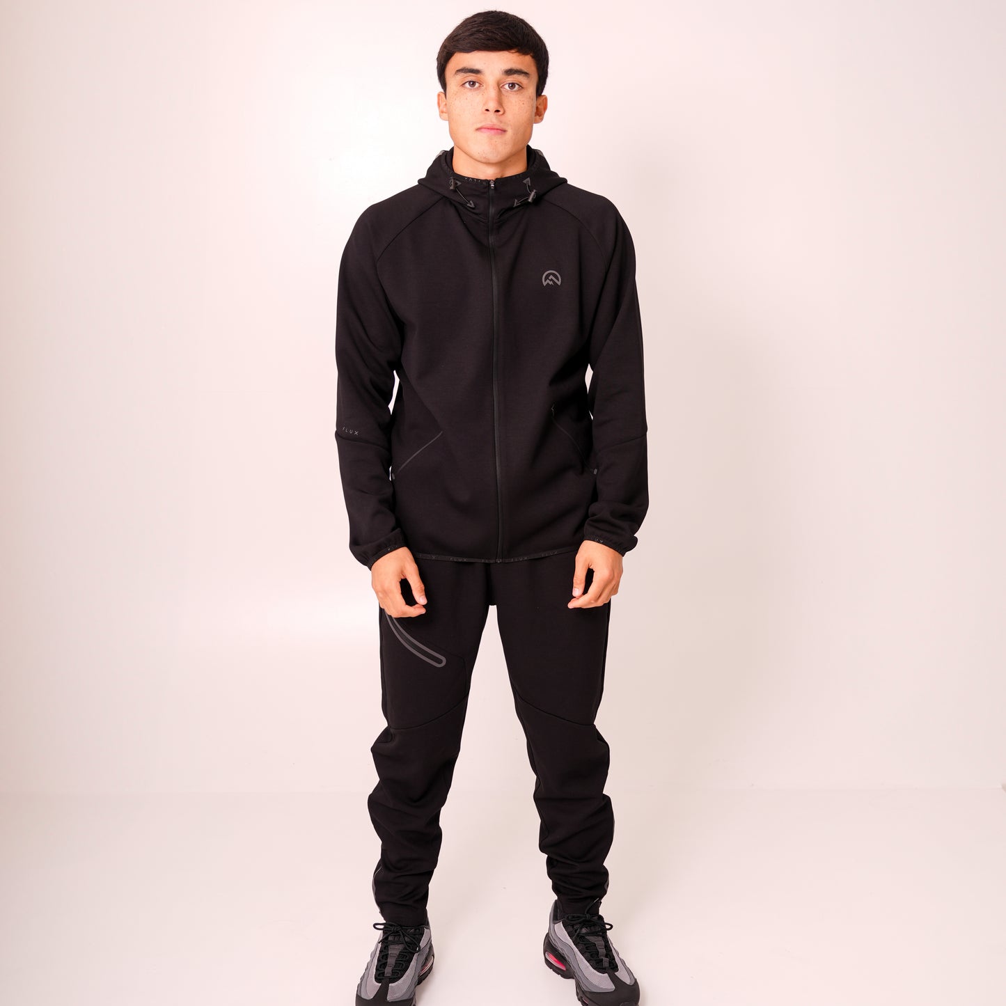 Junior AW25 Velar Pants - Black