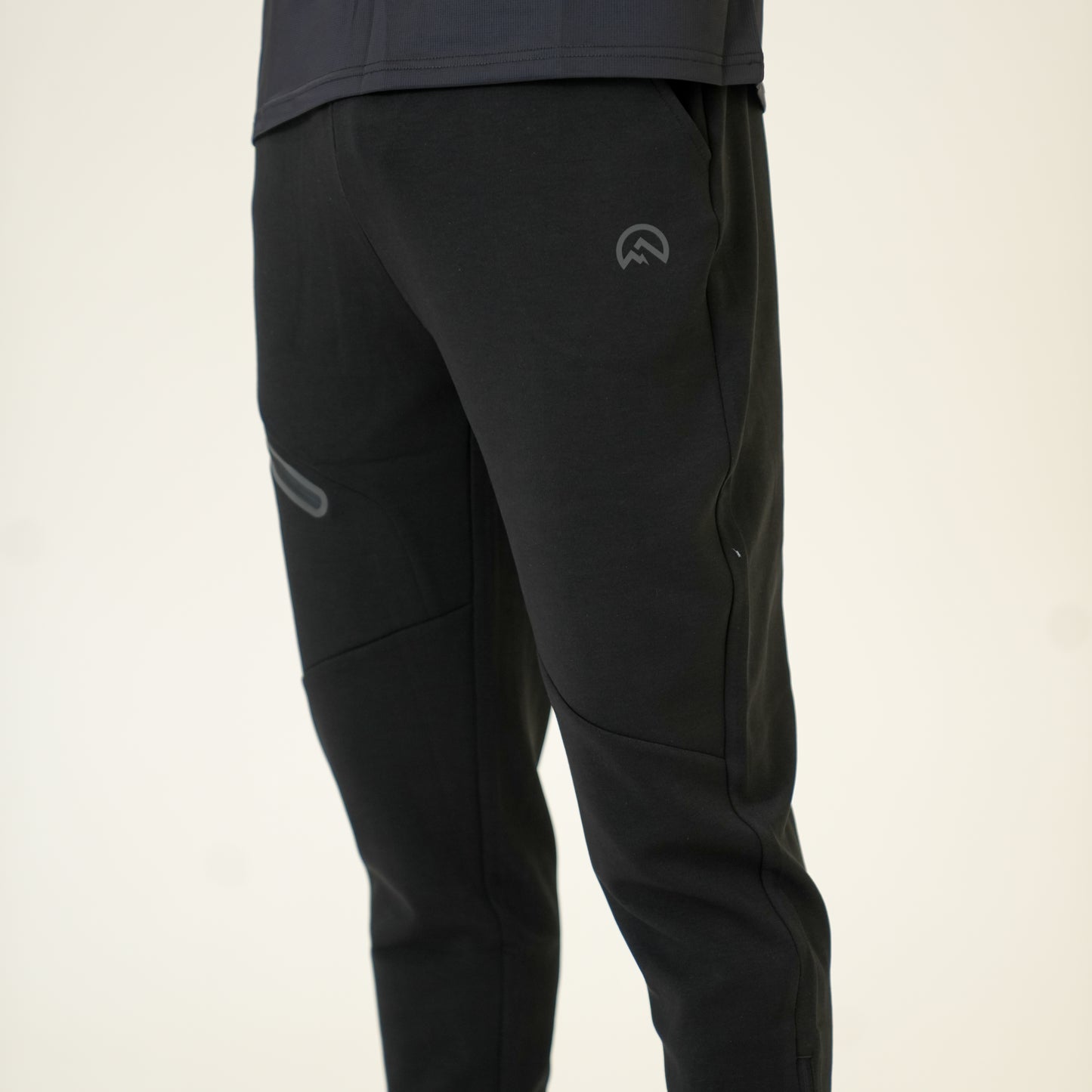 AW25 Velar Pants - Black