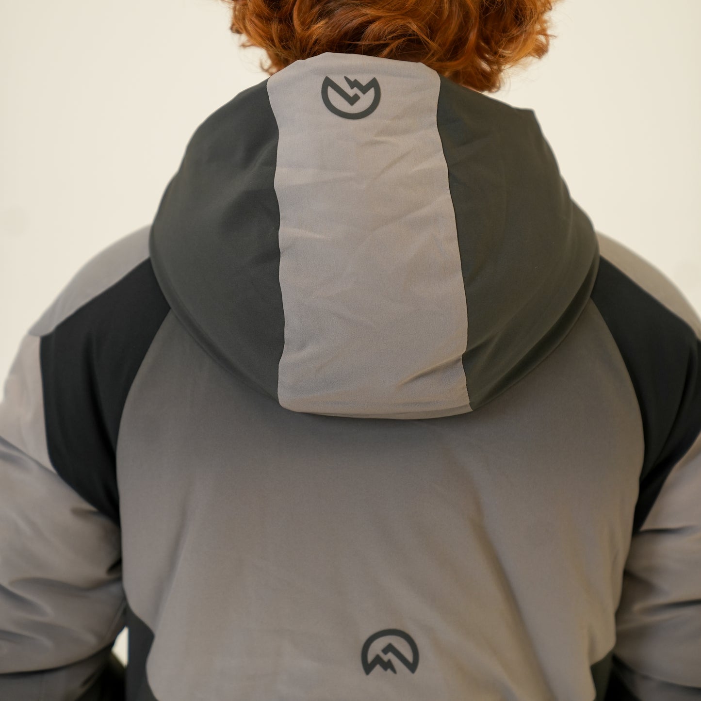 AW25 Junior Axium Jacket - Black/Anthracite